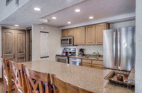 Warrior's Mark Condo | Updated condo next to lift and town.