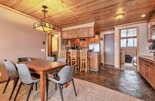 Salt Lake Mountain Resorts Condo | Updated Condominium with Fireplace, Wine Fridge and Granite Countertops
