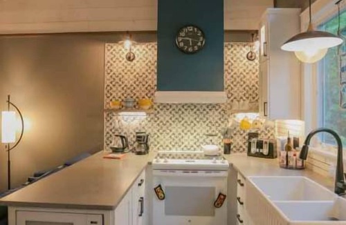 Chester Cottage | Updated cottage "Beriozka" on Cedar Lake