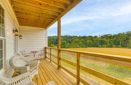Middletown House | Updated Farmhouse < 2 Mi to Historic Middletown!