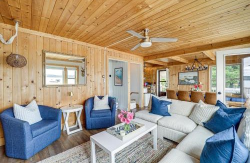 Glen Arbor House | Updated Glen Arbor Cottage on Lake: Dock & Mooring