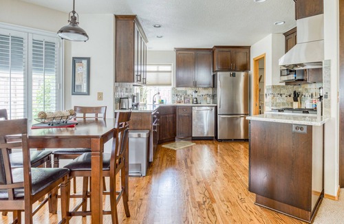 Troutdale House | Updated home with pergola, deck, gas grill, WiFi, & landscaped backyard