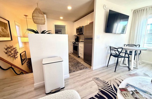 Cape May Court House Apartment | Updated in downtown Cape May Court House!