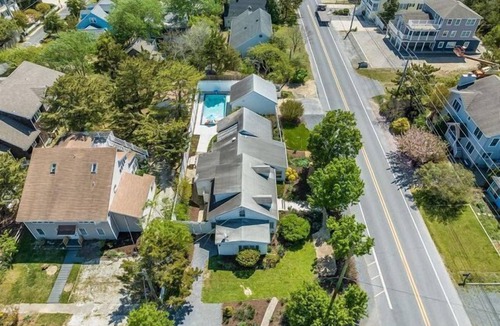 Lewes House | UPDATED KITCHEN SPRING 2026 Private Heated Pool, Game Room, and Pet Friendly