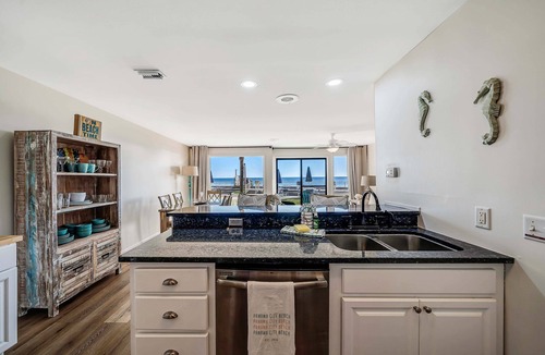 Fort Bay Condo | Updated Latitude 29 #26 Beachfront w/Heated Pool, Hot Tub, Grills & Free Golf
