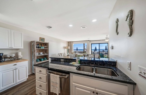 Fort Bay Condo | Updated Latitude 29 #26 Beachfront w/Heated Pool, Hot Tub, Grills & Free Golf