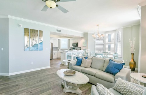 Destin Condo | Updated Modern Beachfront Condo w/Stunning Gulf Views in Destin! 🌴☀🌊