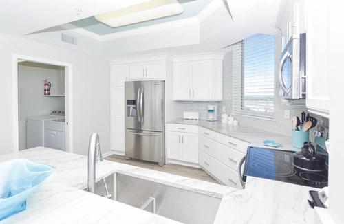 Destin Condo | Updated Modern Beachfront Condo w/Stunning Gulf Views in Destin! 🌴☀🌊