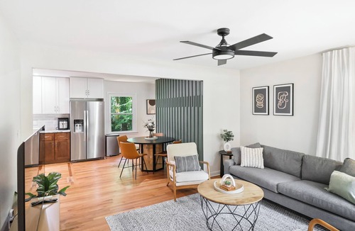East Raleigh House | Updated & Modern Executive Rental Home Downtown: Pet and Long Stay Friendly