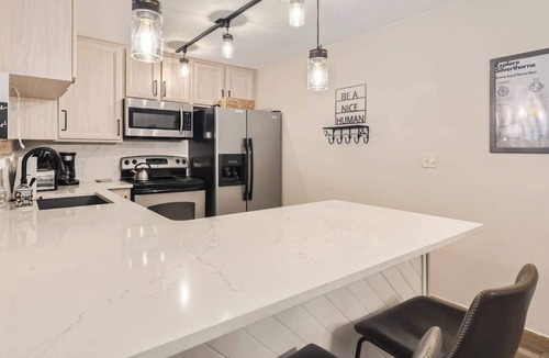 Wildernest Condo | Updated Mountain Condo Near Ski/Golf
