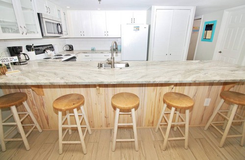 Bethune Beach Condo | 🌊Updated Oceanfront Condo-Chadham by the Sea 119🌊