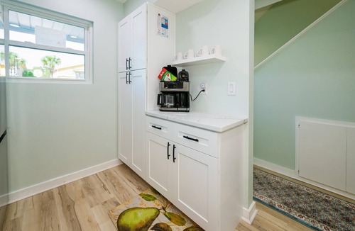 Gulf Lagoon Beach House | ~Updated/Perfect Location Near State Park/Beach Quiet Area Sleeps 6~