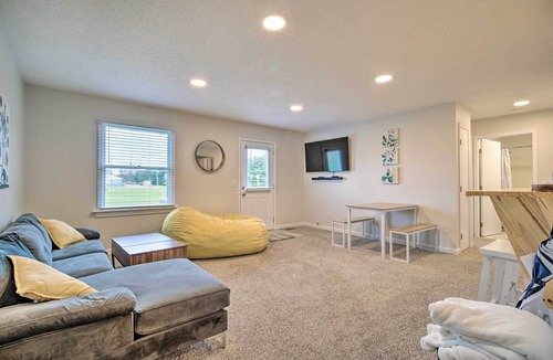 Onsted Apartment | Updated, Pet-Friendly Apartment w/ Yard, Deck