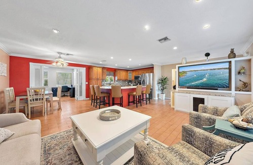 Lake Clarke Shores House | Updated · Pool · Quiet Street · Recreation Garage
