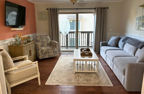 Hilton Head Island Villa | Updated poolside villa, short walk to beach and Coligny Plaza