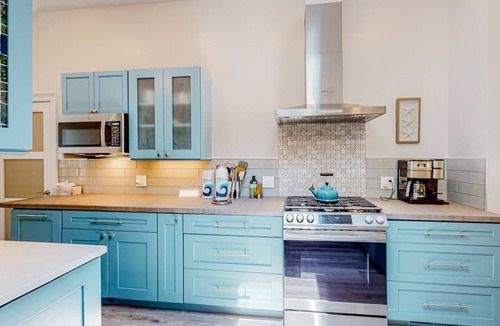 Monument Beach House | Updated ranch house with amazing deck & yard - 1 mile to the beach