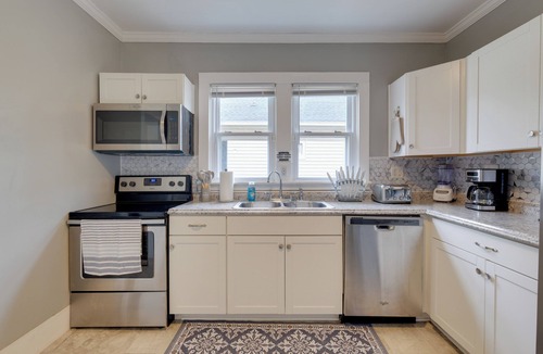 Hopewell House | Updated Retreat Near James River & Dtwn Hopewell!