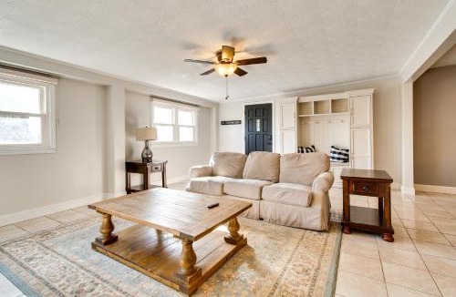 Robinson House | Updated Robinson Vacation Rental w/Fireplace!