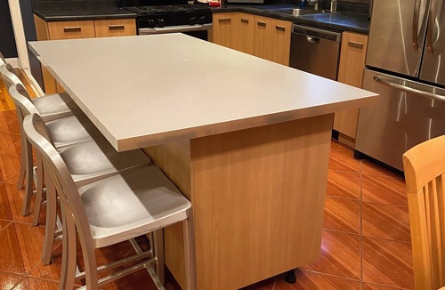 Westfield Condo | Updated Spacious 3 Bedroom, 2 Bath Condo Westfield - Beautiful Neighborhood