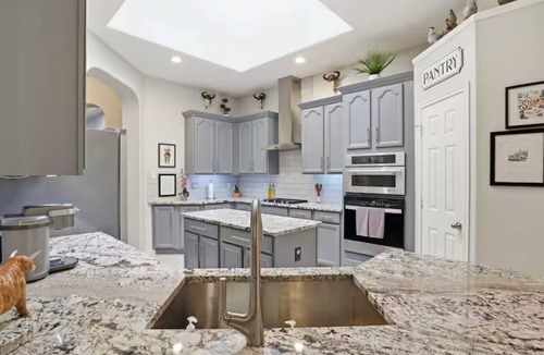 Grand Prairie House | Updated Spacious Home near ATT Major international sporting event