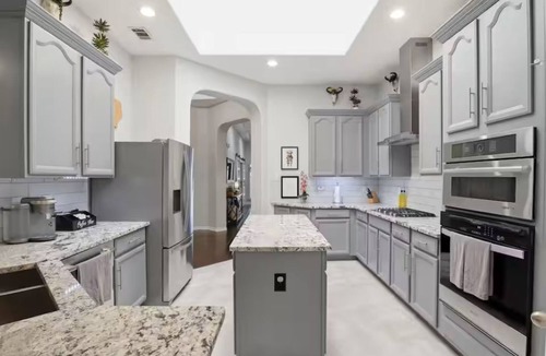 Grand Prairie House | Updated Spacious Home near ATT Major international sporting event