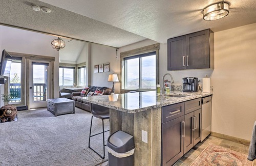 Granby Apartment | Updated Studio Loft in Granby: Epic Mountain Views