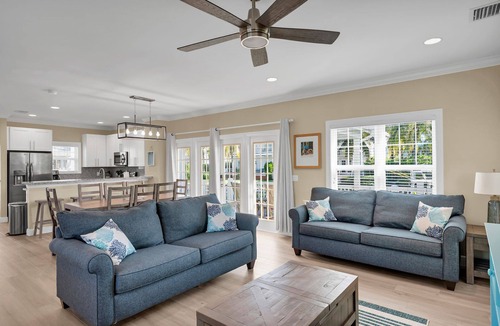 Marathon Villa | UPDATED Villa- Coral Lagoon 3bed 2.5 bath Luxury Home