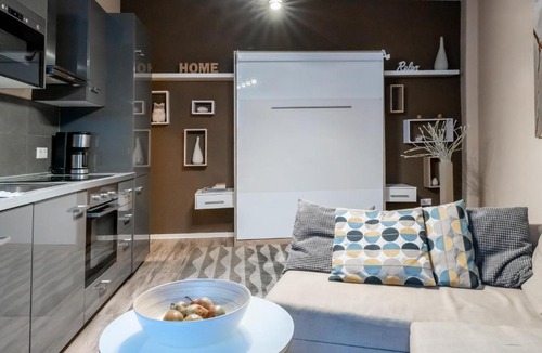 Friedrichshain Apartment | Upmarket Studio with Balcony in Friedrichshain