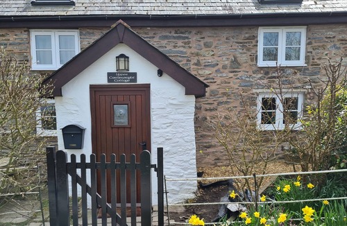 Church Stoke Cottage | Upper Castlewright Cottage - spectacular views, historic gateway to Wales