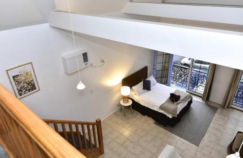 Waterloo Apartment | Upper Chapel