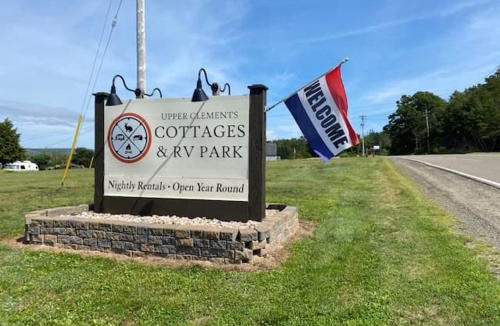 Annapolis Royal Cabin | Upper Clements Cottages & RV Park