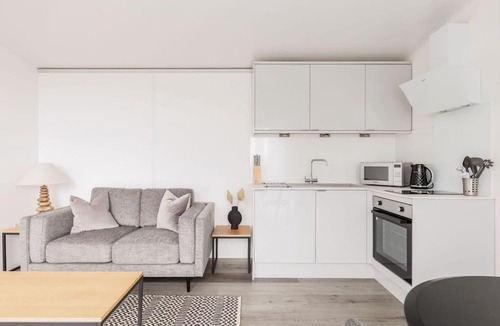Southwell Apartment | Upper Cliff Studio