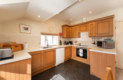 Slate Islands Cottage | Upper Cooperage - a semi-detached apartment that sleeps up to 6 guests