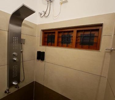 Alwaye House | Upper Crest Luxury Homestay Near Kochi Airport
