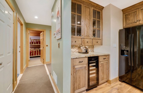 Boyne Falls Condo | Upper Disciples Condo 734| Fireplace | Sleeps 14 | Washer/Dryer