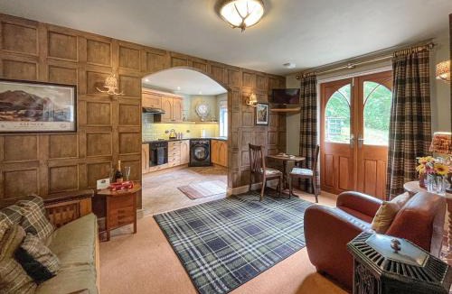 Gatehouse-of-Fleet House | Upper Double Lodge