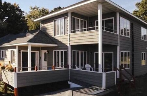 Bayfield Apartment | Upper Flat @ Steeple Hill Flats, Bayfield