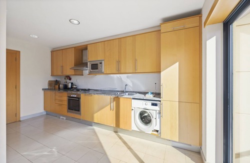Montechoro Apartment | Upper Floor Spacious and Warm Pool View 2-Bed at Parque da Corcovada Albufeira