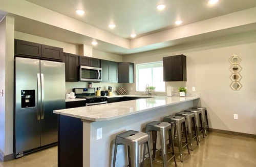 Gateway House | Upper Mesa Villa #2, Glacier Suites - Upper Mesa Villa #2