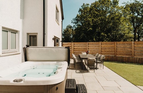 Windermere Villa | Upper Oak House