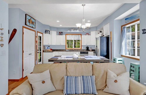 Mears Cottage | Upper Silver Lake cottage just minutes from Silver Lake Sand Dunes