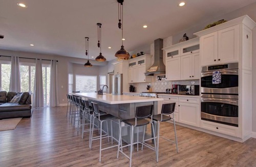 Monument House | Upper Unit: Raspberry Mountain Family Farmhouse