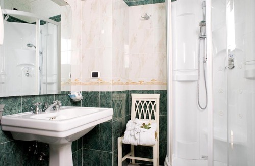 Rione III Colonna House | Upper View Suite