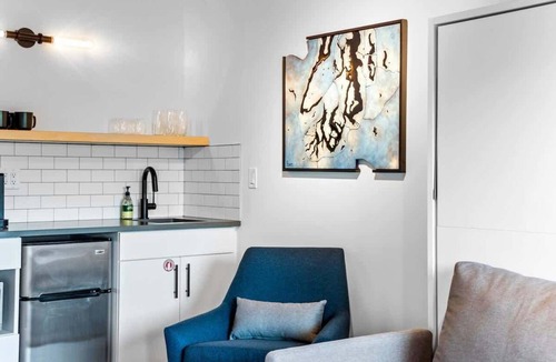 West Central Apartment | Uprise 5 Bridgewater Lofts