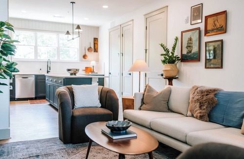 Athens Apartment | Upscale 2BR Apartment by MHM Luxury Properties