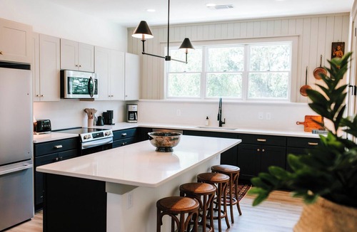 Athens Apartment | Upscale 2BR Apartment by MHM Luxury Properties