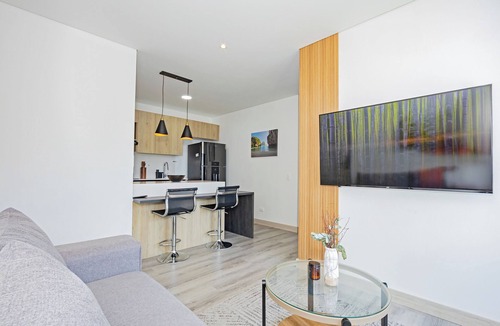 El Poblado Apartment | Upscale 2BR Apartment w/AC in El Poblado, Medellín