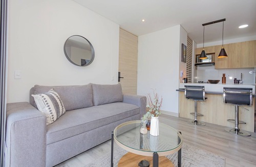 El Poblado Apartment | Upscale 2BR Apartment w/AC in El Poblado, Medellín