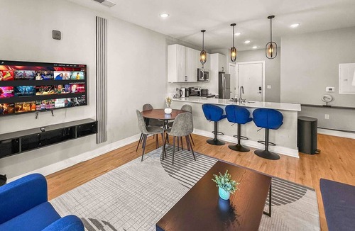 Northern Liberties Apartment | Upscale 2BR | Sleeps 8 | Northern Liberties