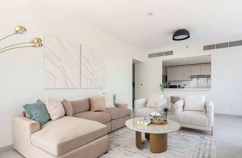 Bur Dubai Apartment | Upscale 2BR w/ Dubai Frame Views - Near Metro!